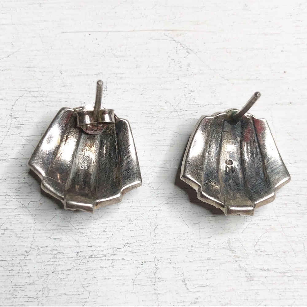 Shiny Sterling Silver Shell Shape Stud Earrings - image 3